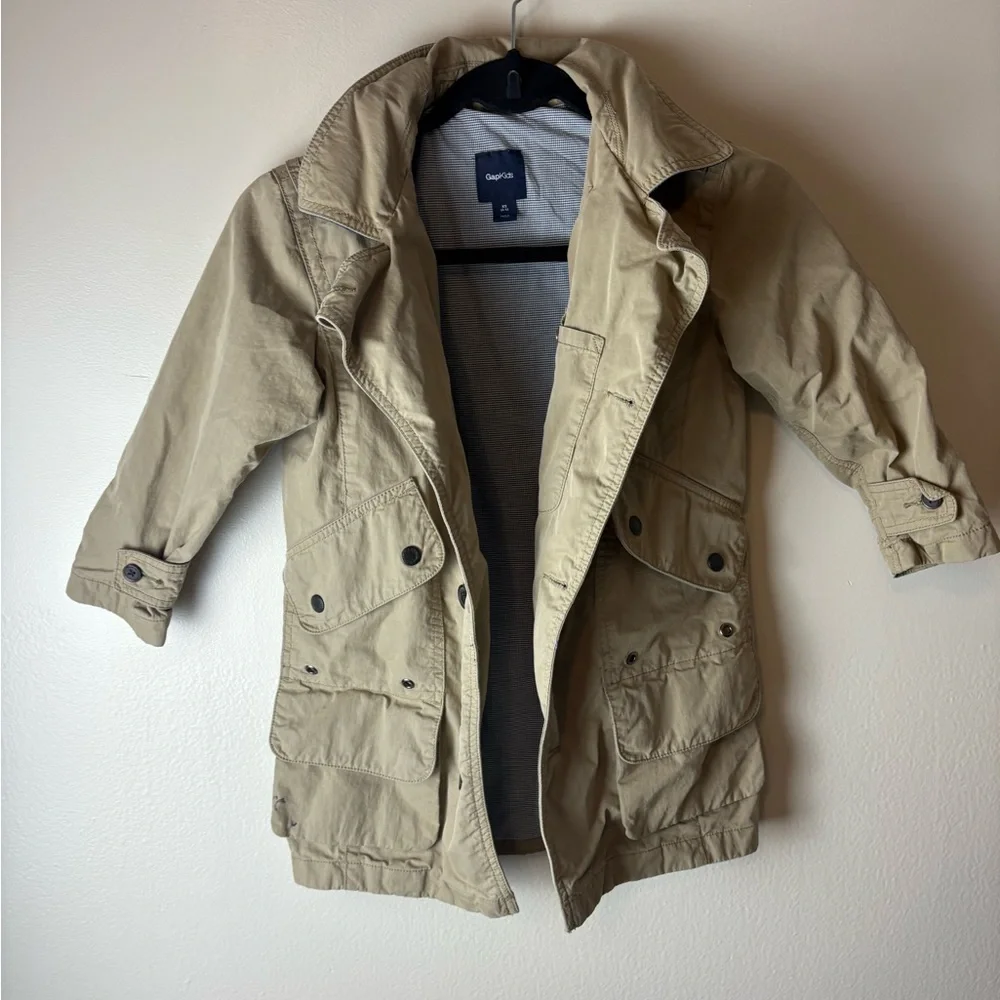 Gap Kids Tan classic Trench coat XS 4-5